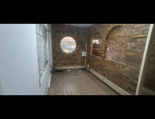 700M² BUILDING TO LET IN BRAKPAN NORTH